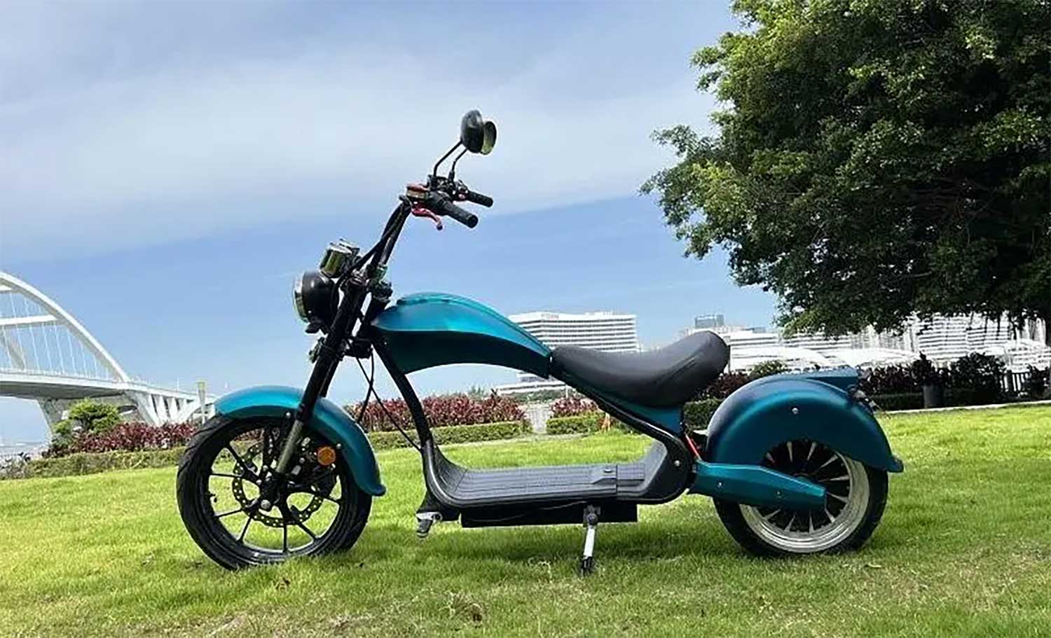 Rocknbikes RE10 MH3 Elektro-Chopper Matt Saphire Green 45km/h Alufelgen 3kW  Akku 60V30Ah
